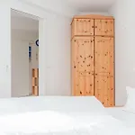 Apartment 502, Seepark